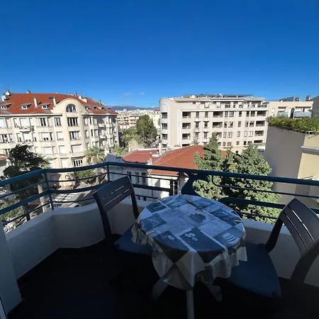 Studio In The Heart Of Les Pins With Magnificent Sea View Terrace Appartamento *