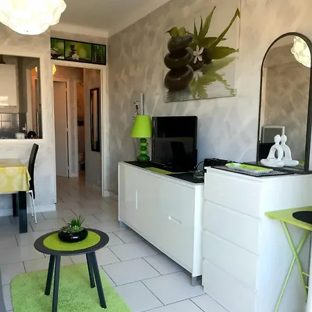 Appartamento Studio In The Heart Of Les Pins With Magnificent Sea View Terrace *