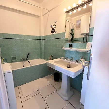 Studio In The Heart Of Les Pins With Magnificent Sea View Terrace Appartement